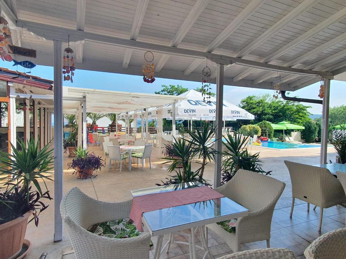 Семеен Хотел Golden Place Sozopol Exterior foto