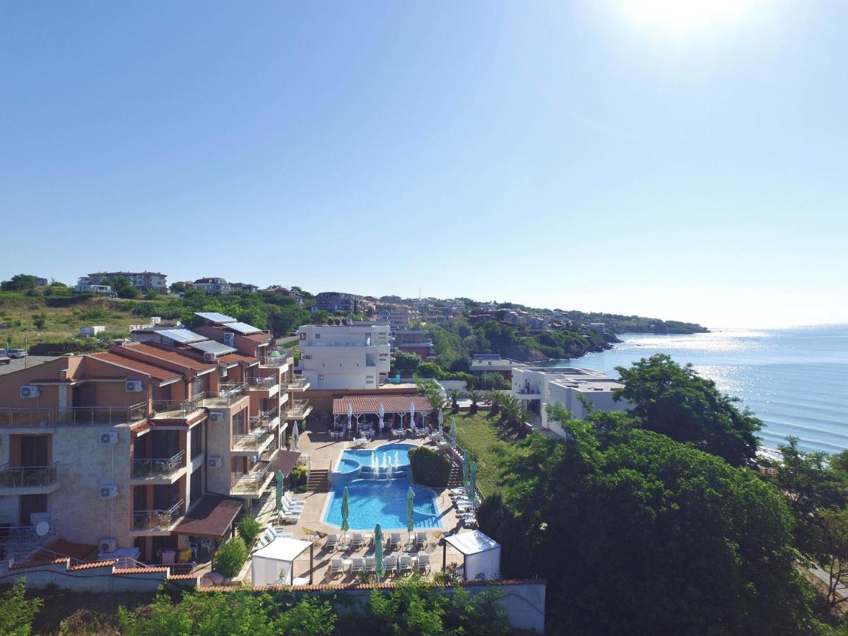 Семеен Хотел Golden Place Sozopol Exterior foto