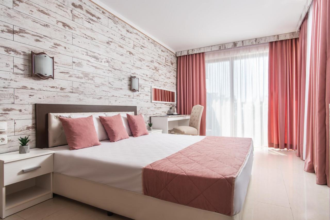 Семеен Хотел Golden Place Sozopol Exterior foto