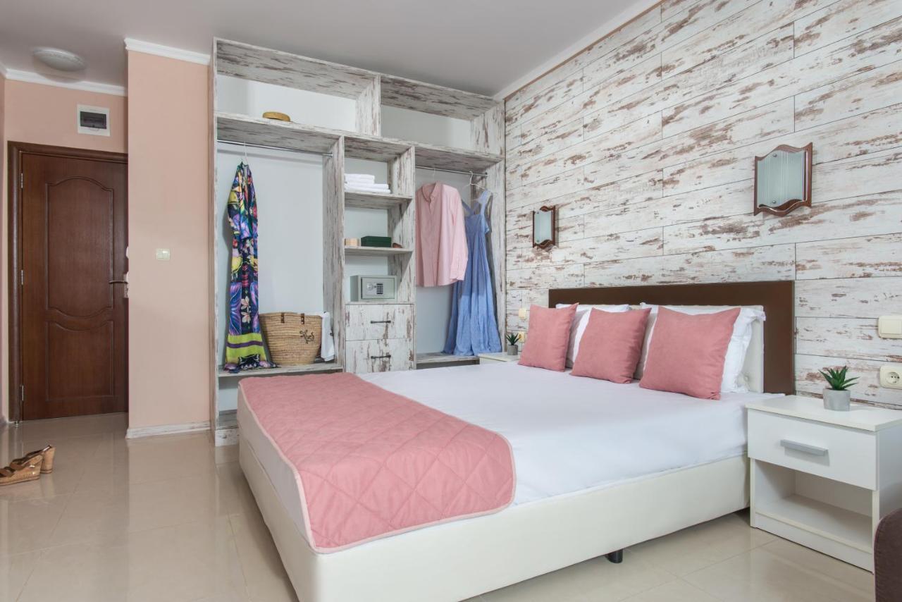 Семеен Хотел Golden Place Sozopol Exterior foto